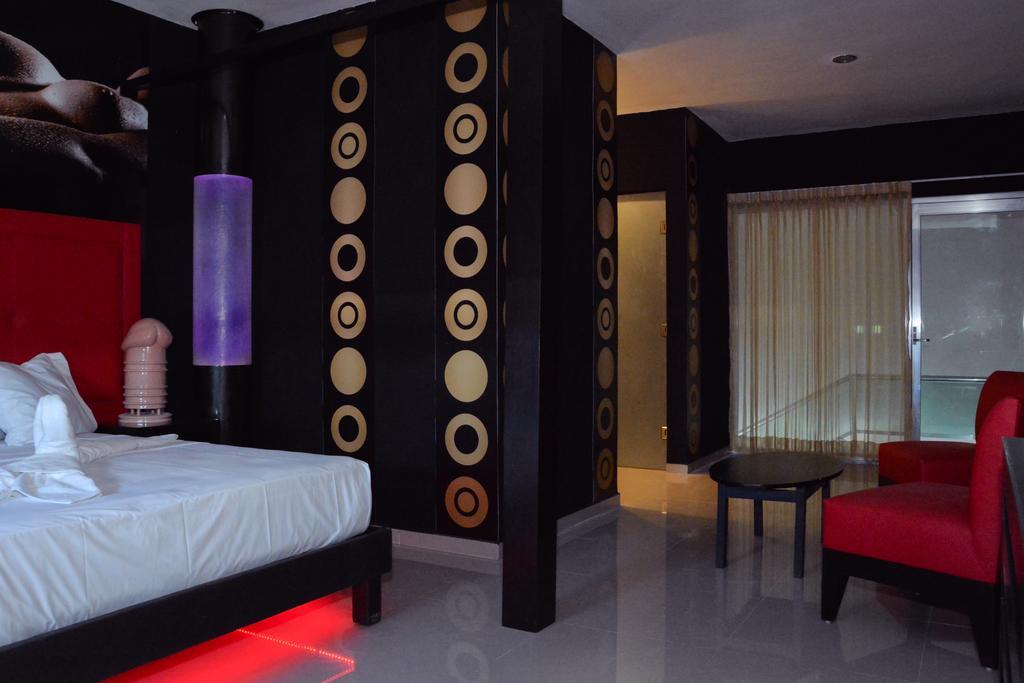 Vita Love Hotel 3*