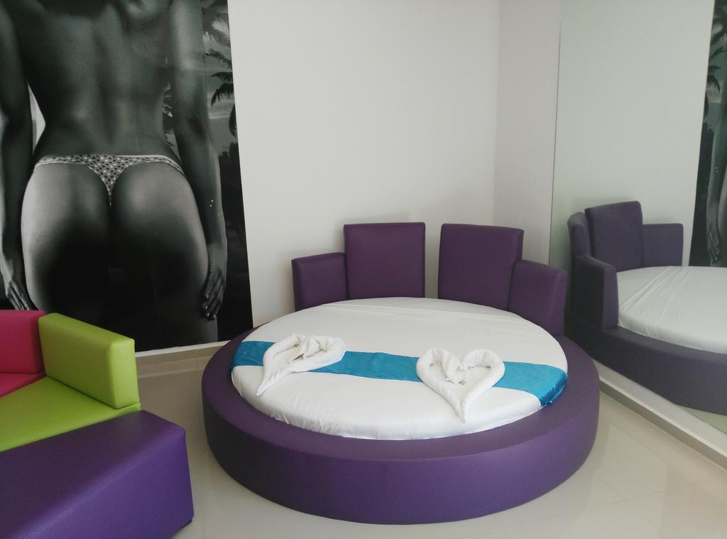 Love hotel Vita Love Hotel 3*